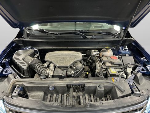 Used 2023 GMC Acadia AT4 w/ Technology Package image 11