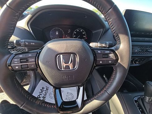 Used 2025 Honda HR-V Sport image 17