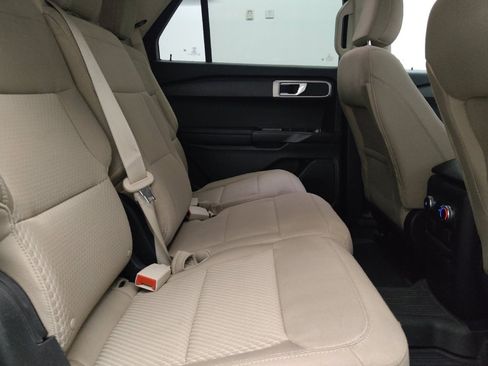 Used 2021 Ford Explorer 2WD image 19
