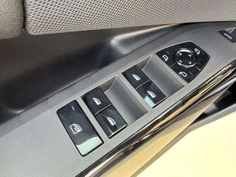 New 2026 BMW X3 xDrive30 w/ Convenience Package AWD/4WD image 12