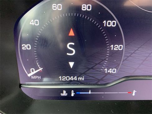 Used 2024 GMC Sierra 1500 Elevation image 12