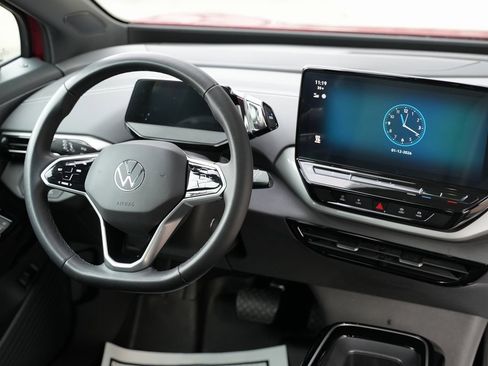 Used 2023 Volkswagen ID.4 Pro S Plus image 18