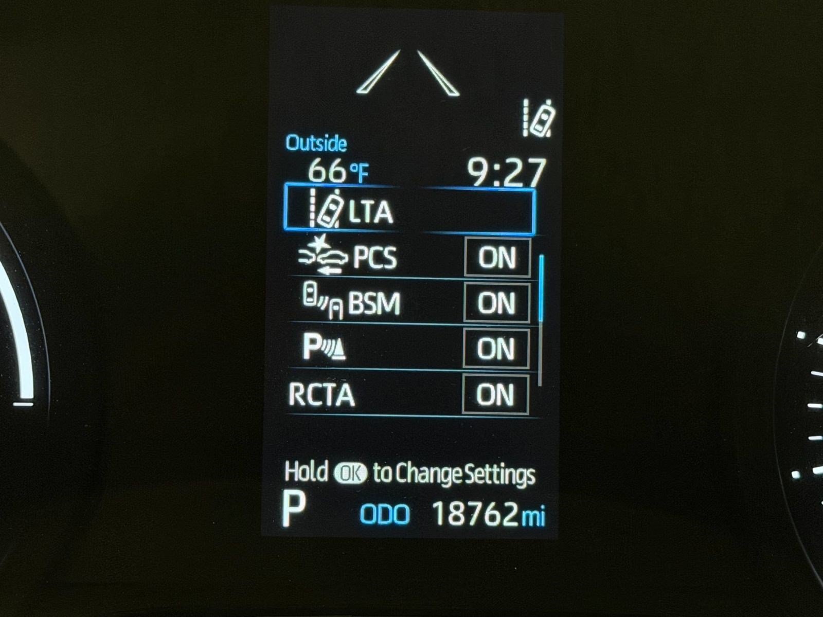 Used 2024 Toyota Sienna XLE FWD image 23