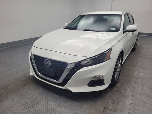 Used 2022 Nissan Altima 2.5 S FWD image 15