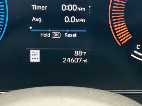 Used 2025 Hyundai Kona SEL FWD image 22