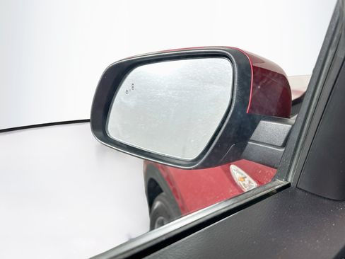 Used 2025 Hyundai Venue SEL FWD image 16