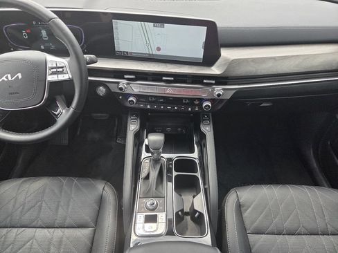 Used 2025 Kia Telluride AWD image 15