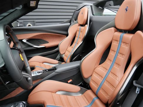 Used 2024 Ferrari 296 GTS image 5