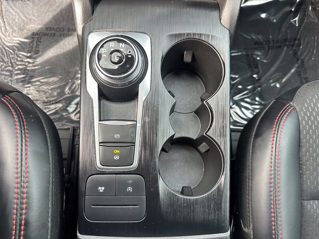 Used 2025 Ford Escape ST-Line Select AWD/4WD image 19