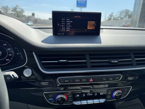 Used 2018 Audi Q7 3.0T Prestige image 14
