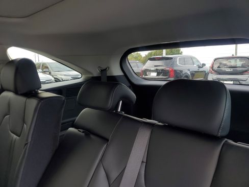 New 2026 Kia Sorento S w/ S Panoramic Sunroof Package image 9