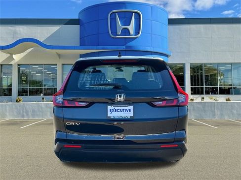 Used 2023 Honda CR-V LX image 3