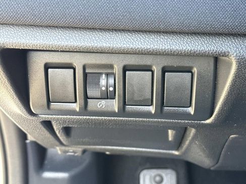 Used 2023 Subaru Outback Premium image 38