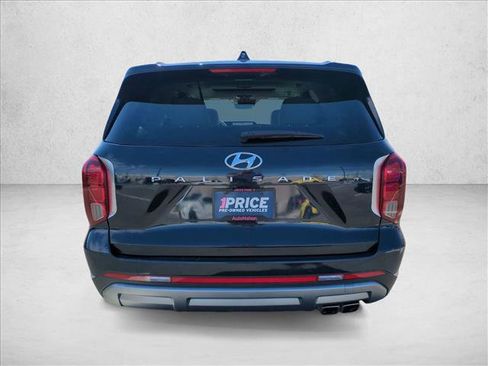 Used 2024 Hyundai Palisade Limited image 7