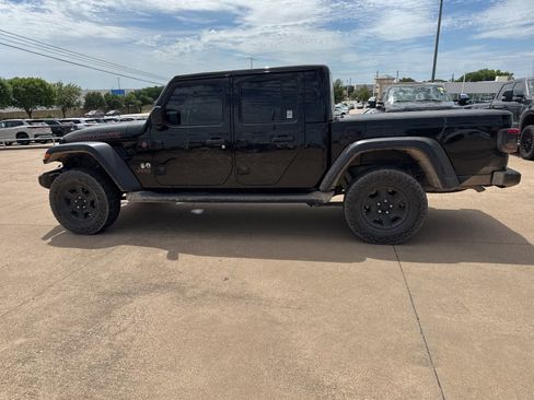 Used 2022 Jeep Gladiator Mojave w/ LED Lighting Group AWD/4WD image 4