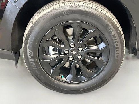 Used 2024 Ford Maverick XLT w/ XLT Luxury Package AWD/4WD image 29