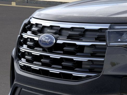 New 2026 Ford Explorer Active AWD/4WD image 18