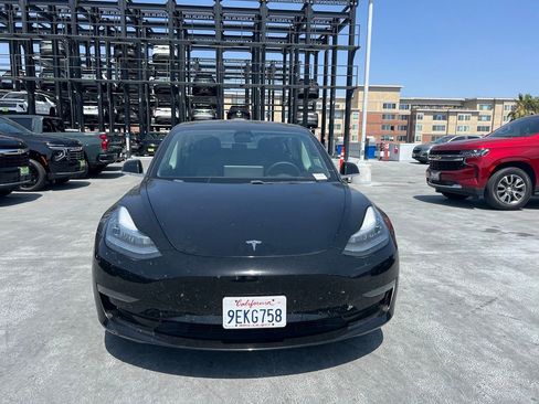 Used 2019 Tesla Model 3 Standard Range Plus RWD image 2