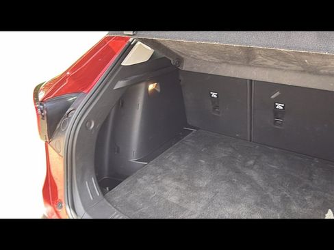 Used 2024 Chevrolet Trax ACTIV w/ Sunroof Package FWD image 30