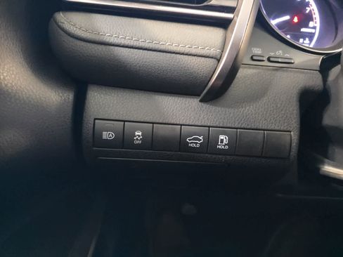 Used 2021 Toyota Camry SE w/ Carpet Mat Package (TMS) image 30