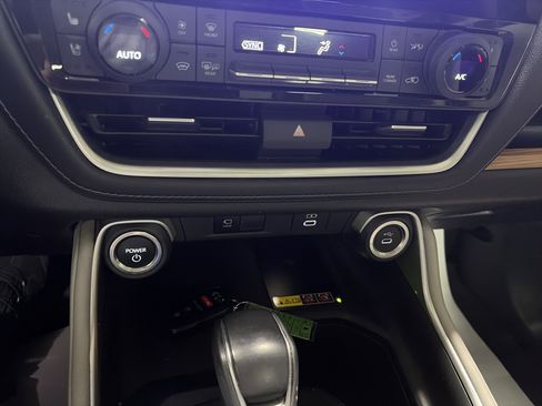 Used 2024 Toyota Grand Highlander Limited image 22