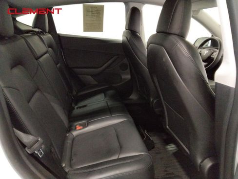 Used 2022 Tesla Model Y Performance image 30