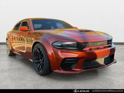 Used 2022 Dodge Charger Scat Pack RWD image 2