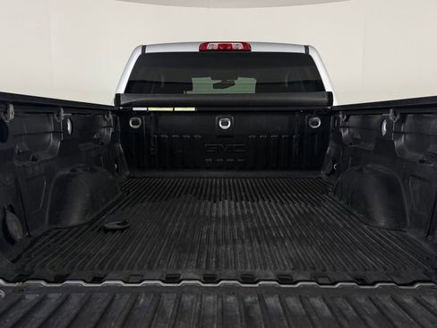 Used 2018 GMC Sierra 1500 SLE w/ SLE Value Package AWD/4WD image 11