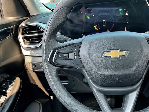 Used 2024 Chevrolet TrailBlazer LT FWD image 10