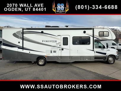 Used 2016 Ford E-450 and Econoline 450 Super Duty w/ Motorhome Prep Package
