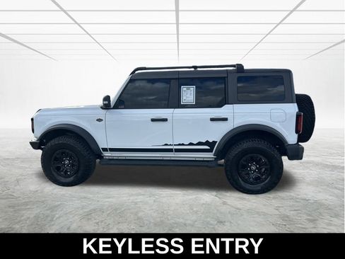 Used 2023 Ford Bronco Wildtrak image 8