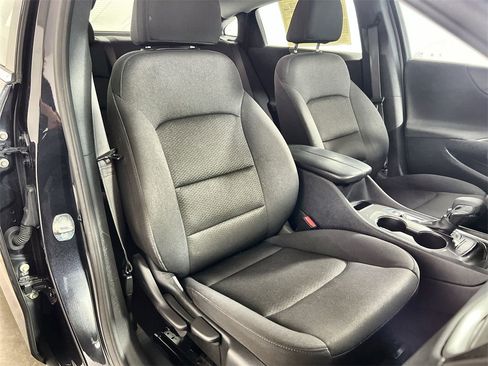 Used 2023 Chevrolet Malibu LT image 24