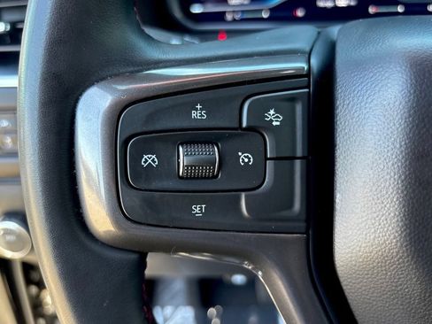 Used 2024 Chevrolet Suburban RST RWD image 12