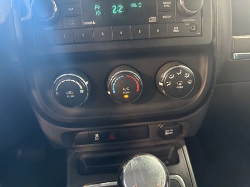 Used 2017 Jeep Patriot Sport w/ Power Value Group image 23