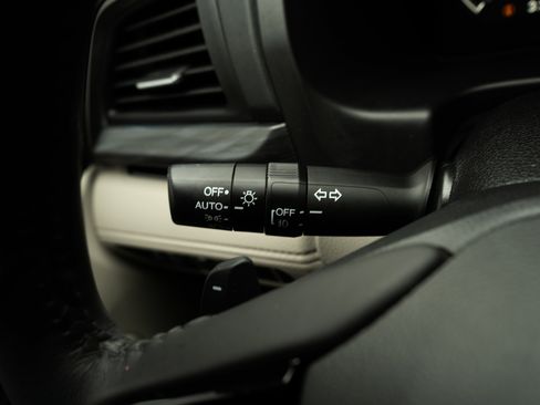 Used 2025 Honda Odyssey Elite image 24