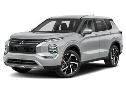 Used 2024 Mitsubishi Outlander SE