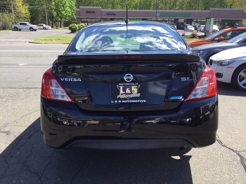 Used 2015 Nissan Versa w/ SL Tech Package FWD image 10