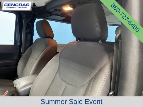 Used 2017 Jeep Wrangler Sport AWD/4WD image 10