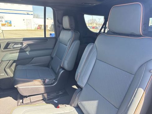 New 2026 GMC Yukon XL AT4 w/ AT4 Premium Plus Package image 23