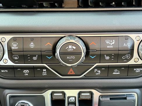 New 2025 Jeep Wrangler Unlimited Rubicon 392 AWD/4WD image 13