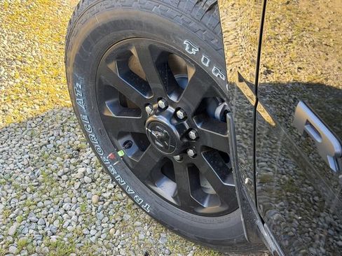 New 2026 RAM 2500 Big Horn AWD/4WD image 13