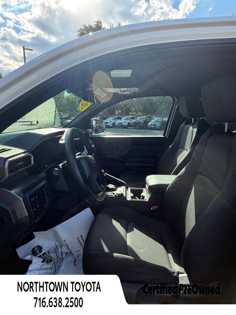 Used 2025 Toyota Tacoma SR5 AWD/4WD image 20