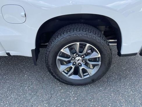 New 2025 Chevrolet Silverado 1500 RST w/ Convenience Package II AWD/4WD image 10