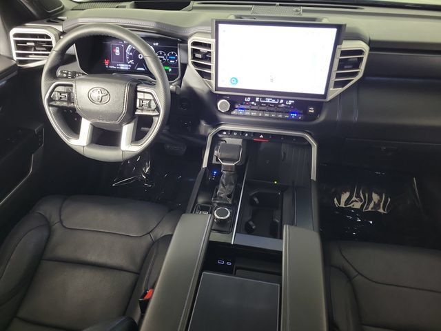 Used 2025 Toyota Sequoia Platinum AWD/4WD image 16