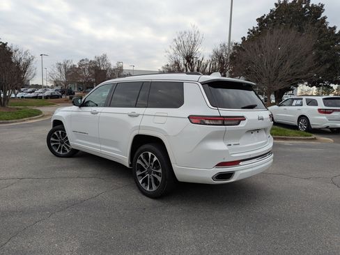Certified 2021 Jeep Grand Cherokee L Overland w/ Luxury Tech Group IV image 7
