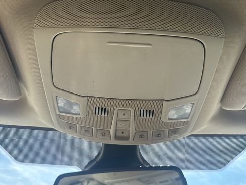 Used 2022 Ford Edge SEL w/ Convenience Package image 16