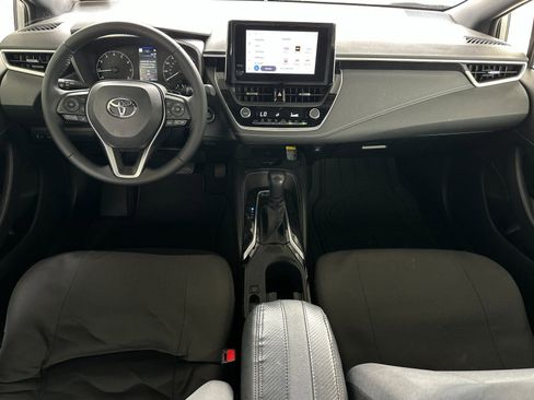 Used 2025 Toyota Corolla SE w/ SE Package image 12