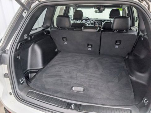 Used 2023 Jeep Grand Cherokee Altitude image 24