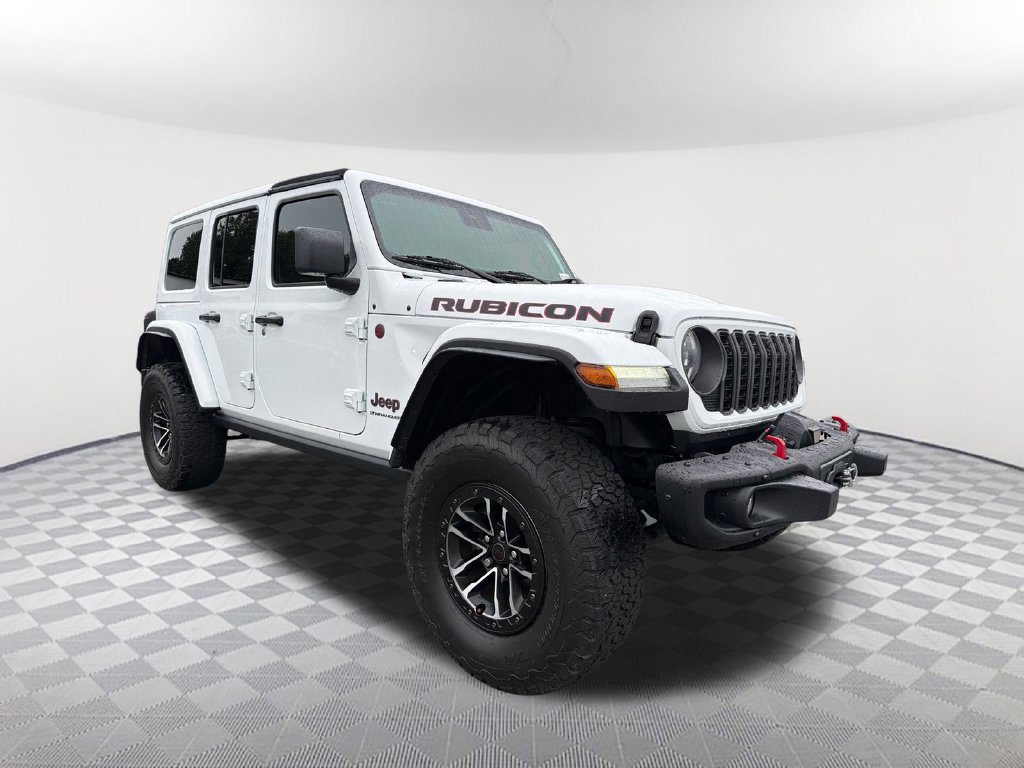 Used 2024 Jeep Wrangler Unlimited Rubicon AWD/4WD image 3