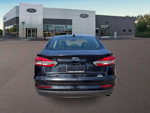 Used 2020 Ford Fusion SE FWD image 10